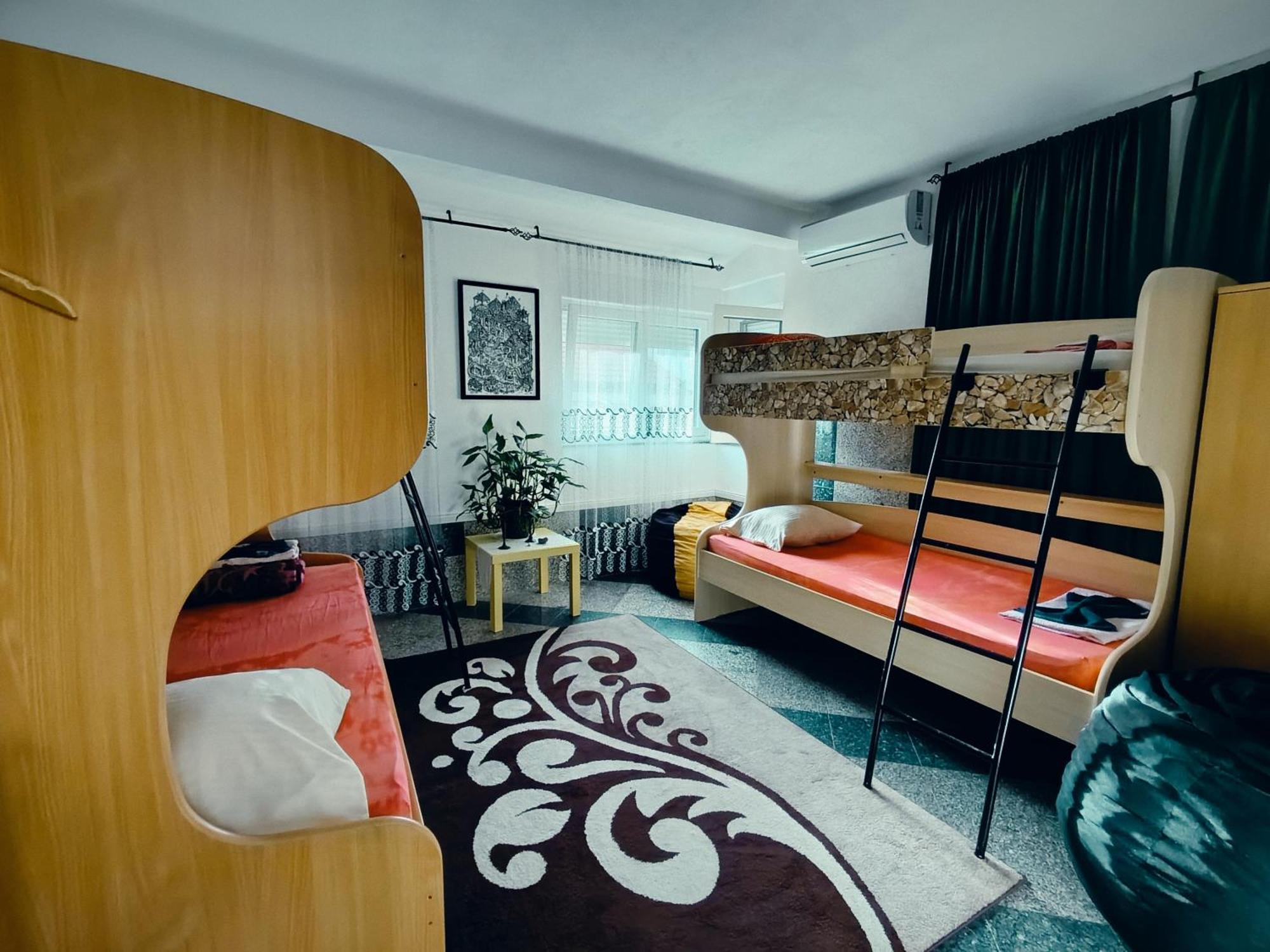 Hostel Backpackers Мостар Екстер'єр фото